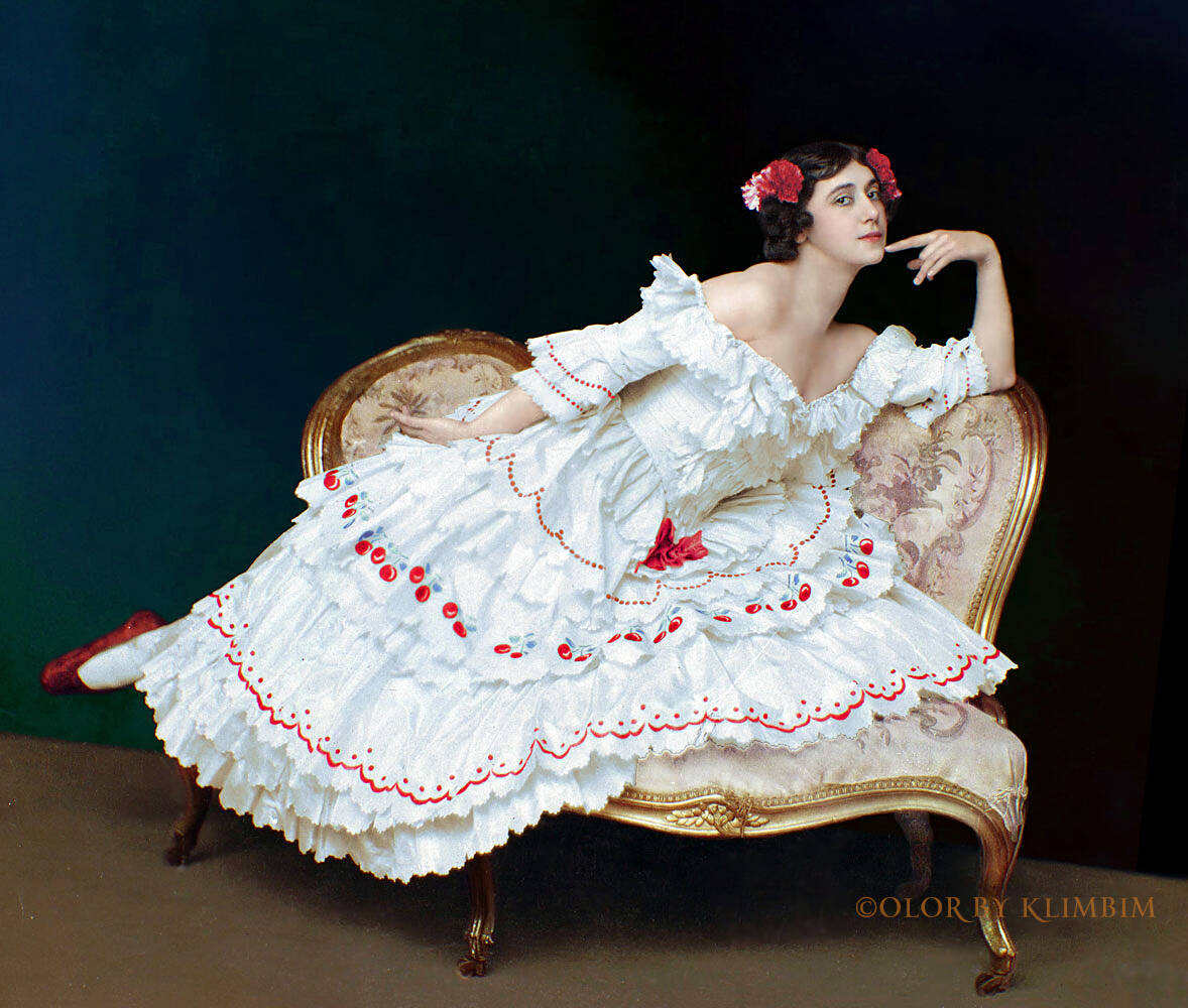 Т.П. Карсавина в балете «Карнавал» (фото: Color by Klimbim 0.1)