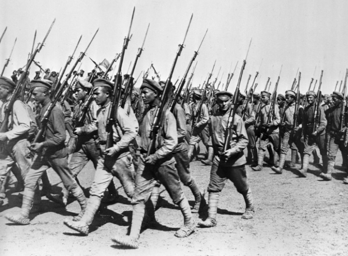 Парад частей Красной Армии в Харькове 1 июня 1920 года