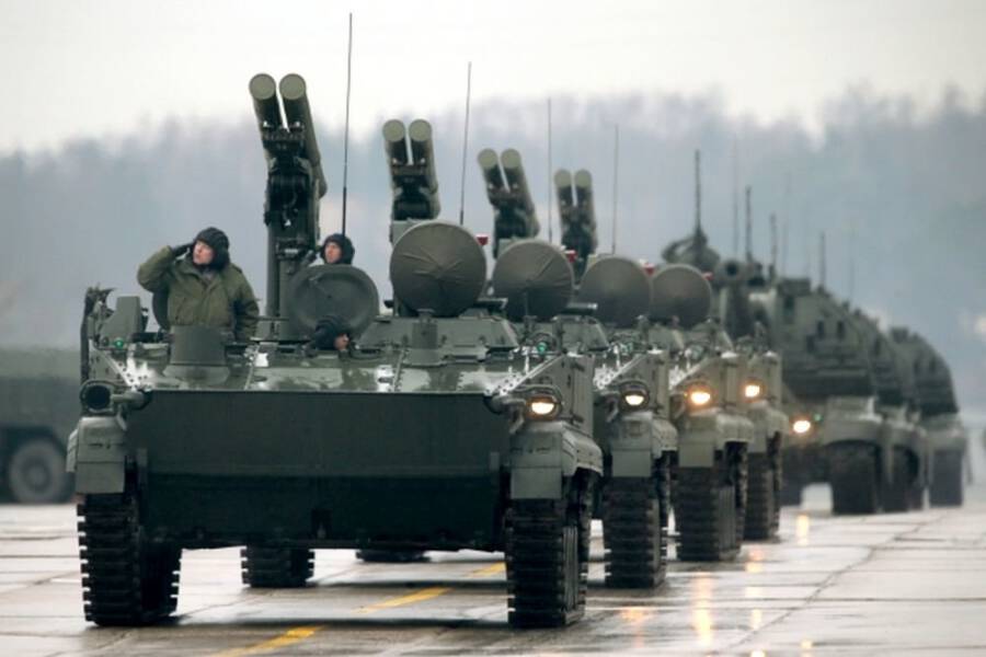 Почему России нужно тратиться на военные расходы