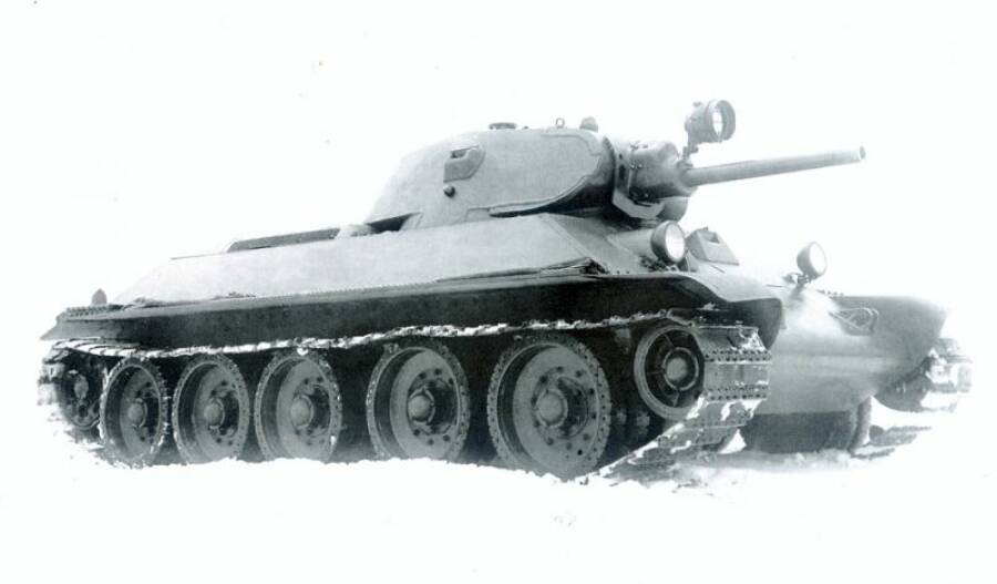 Сталинские «ласточки»: как руководство СССР познакомилось с танком Т-34
