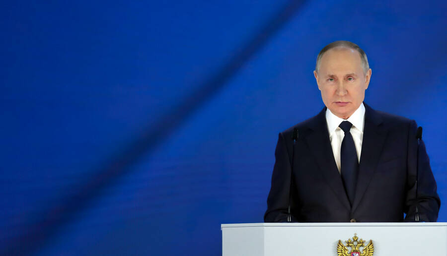 Зачем Путин позвал силовиков на защиту родной истории