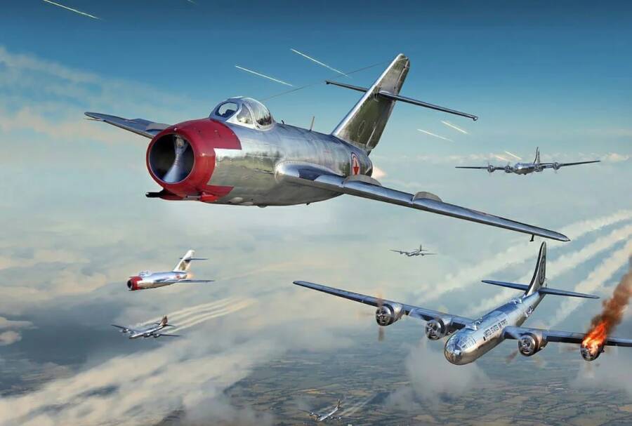 Корея. Как советские пилоты превратили  «летающие крепости» в «летающие сараи»