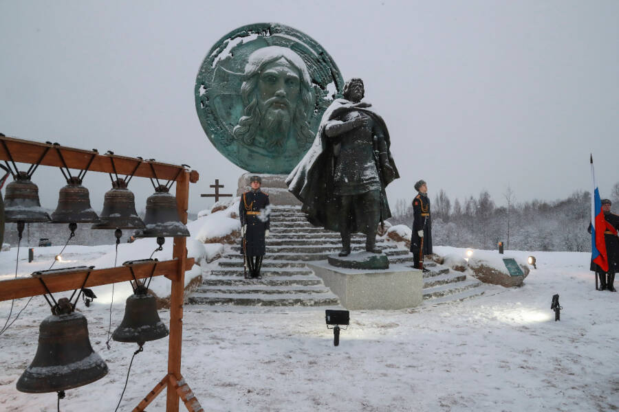 Не в силе Бог, а в правде: в Ленинградской области РВИО создало уникальный мемориал к 800-летию Александра Невского