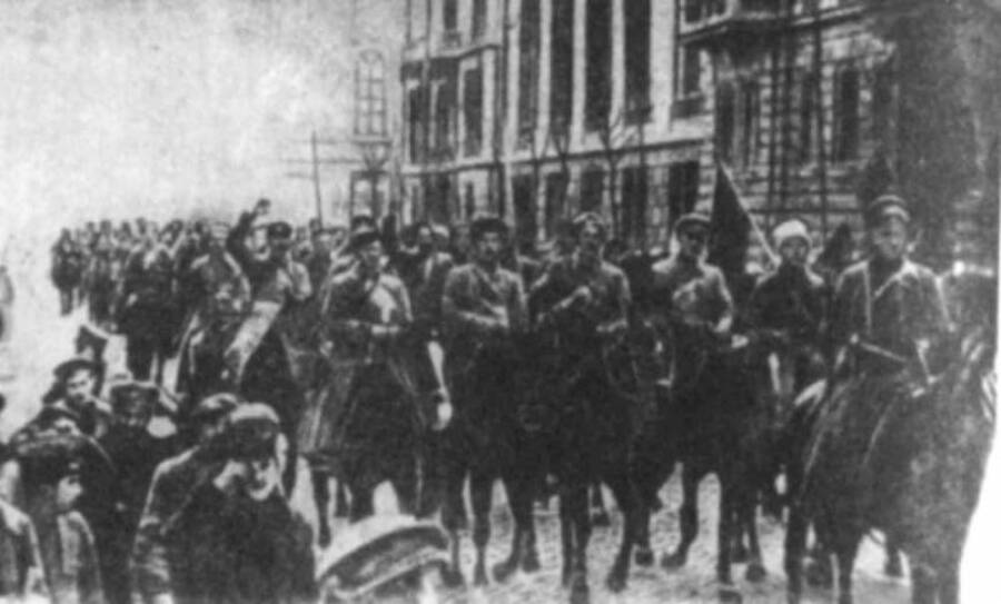 Вступление красных войск в Севастополь 1919 г. 