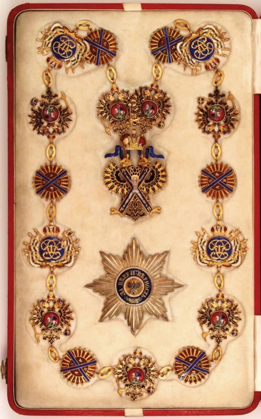 Знак ордена Святого апостола Андрея Первозванного, изготовленный фирмой «Эдуард» в 1903-1908 гг.