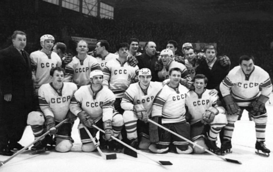Чемпионы мира по хоккею 1963 г.