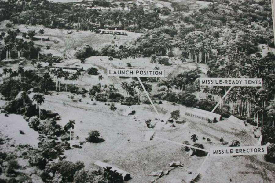 Шпионский снимок советской базы в Сан-Кристобале