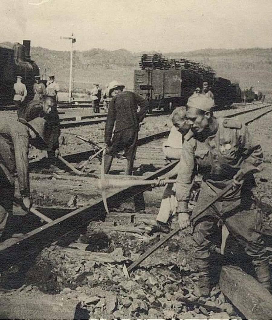 Восстановление железных дорог совместно с китайцами