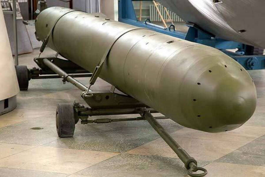 Торпеда Т-5, для которой была создана специальная ядерная боевая часть, из коллекции музея ВНИИЭФ, город Саров (Арзамас-16)