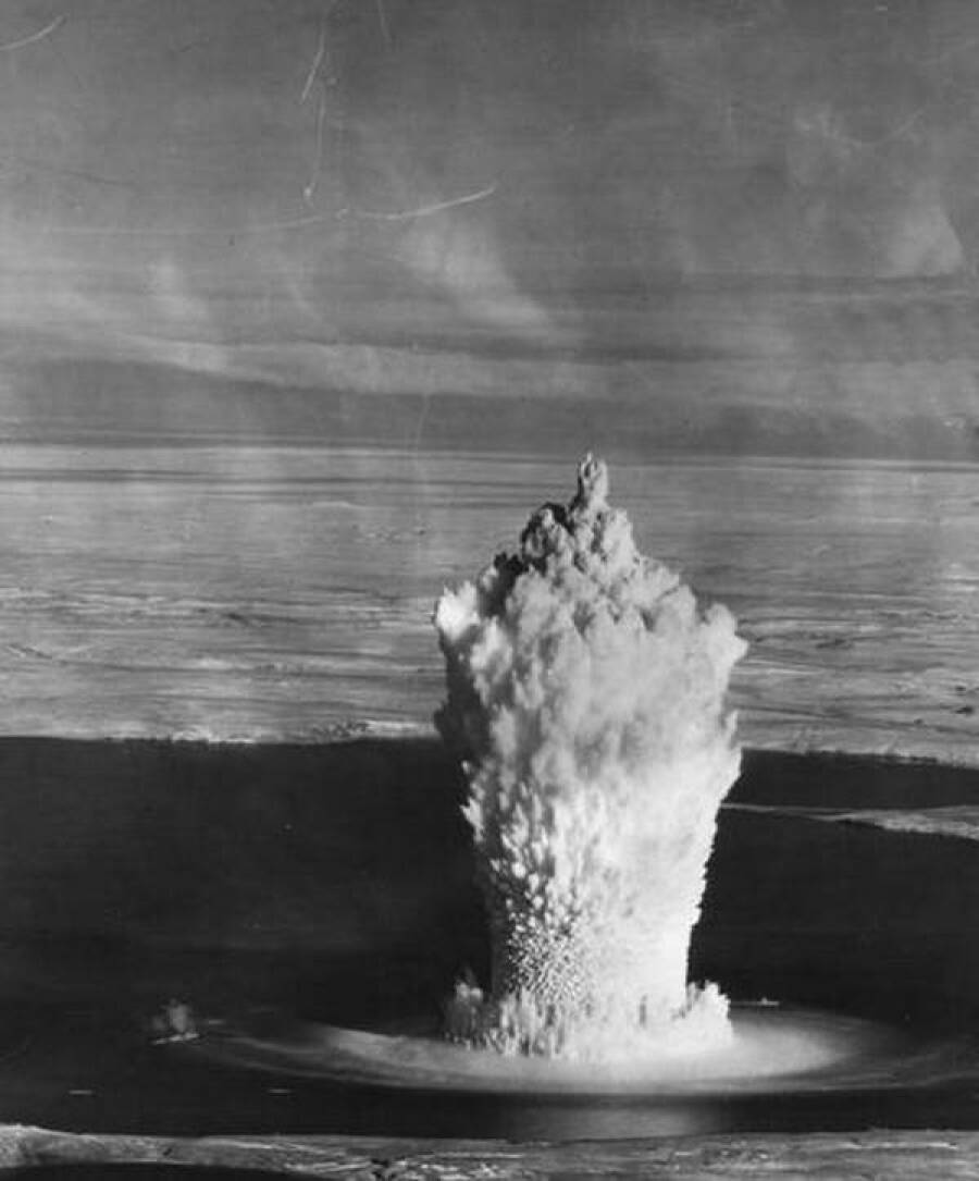 Подводный ядерный взрыв 21 сентября 1955 года во время испытаний ядерного боезаряда торпеды Т-5
