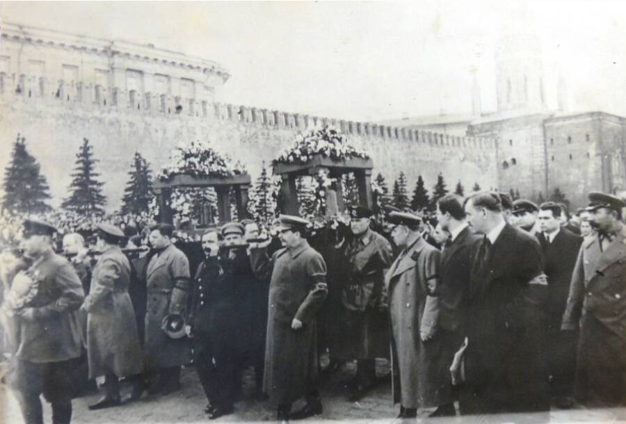 Похороны Героев Советского Союза Полины Осипенко и Анатолия Серова, 14 мая 1939 года