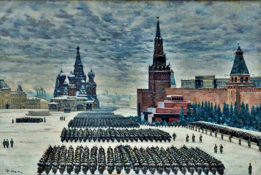 «Парад на Красной площади 7 ноября 1941 года». Художник Константин Юон