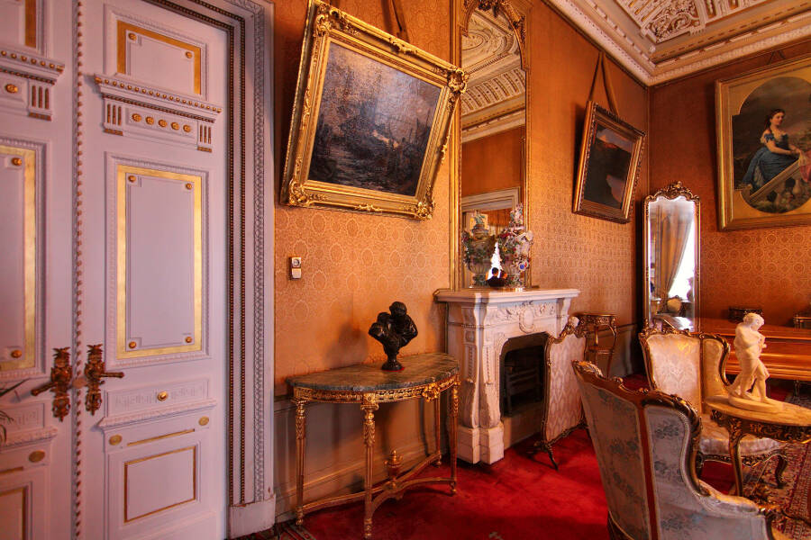 Убранство дома Великого князя Владимира Александровича на Дворцовой набережной. (впоследствии – Дом ученых)