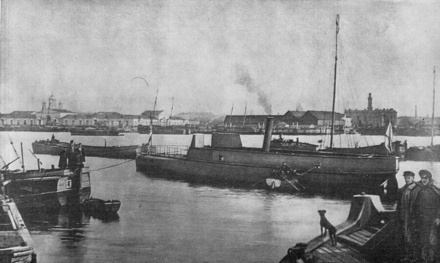 Канонерская лодка «Опыт» в Кронштадтском порту