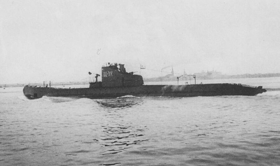 Подводная лодка Щ-311 возвращается на базу в Таллин, май 1941 года