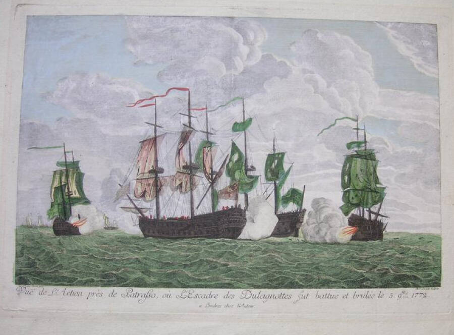 «Вид сражение близ Патраса с дульционитской эскадрой 5-9 ноября 1772 года». Цветная гравюра работы Бальтазара Фредерика Лейцеля, последняя четверть XVIII века
