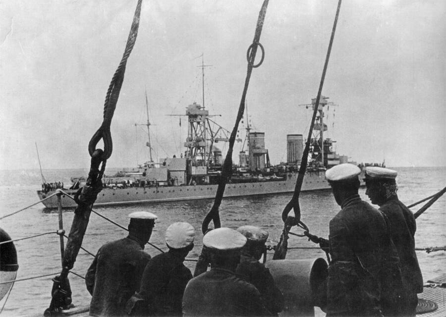 Крейсер «Красный Кавказ» в Средиземном море, конец октября — начало ноября 1933 года