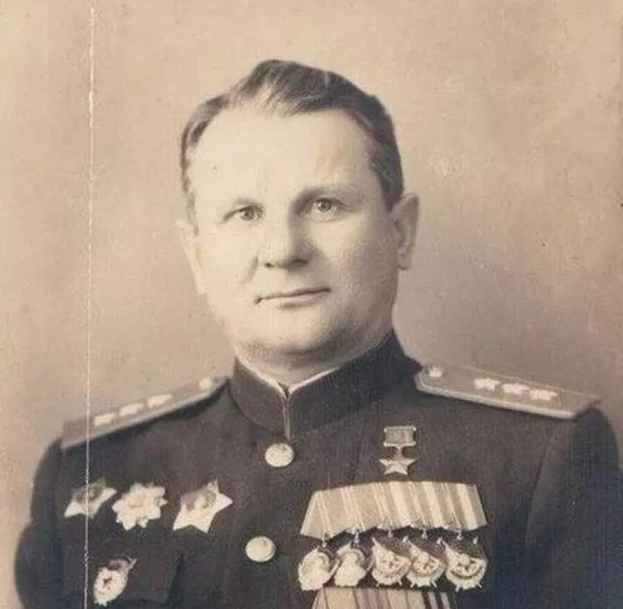 Генерал-полковник Иван Михайлович Чистяков, Герой Советского Союза 