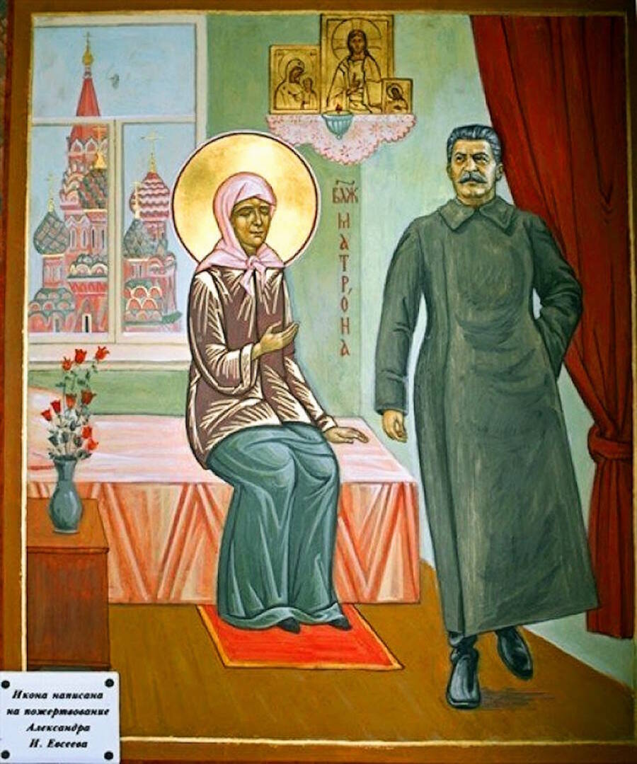 Икона «Матрона и Сталин», висевшая в храме святой равноапостольной княгини Ольги в Стрельне