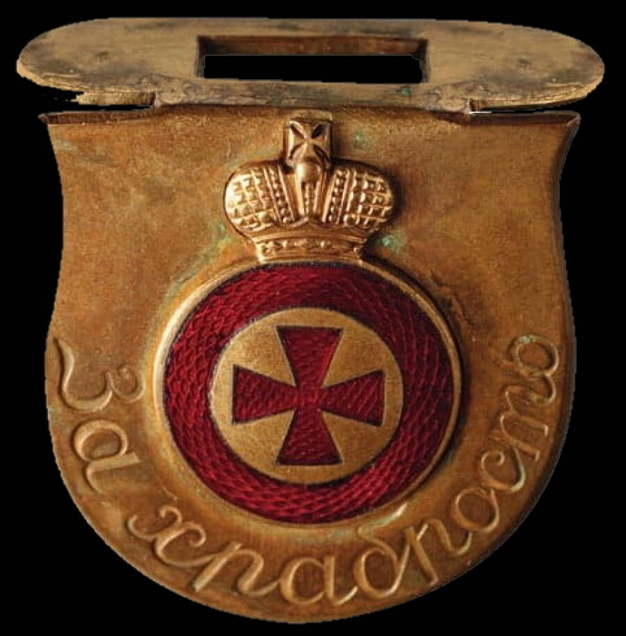 Орден святой Анны IV степени на эфесе для наградного оружия