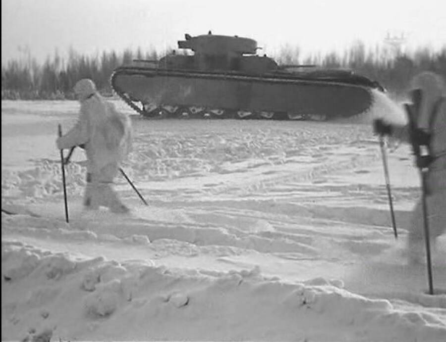Т-35 в бою