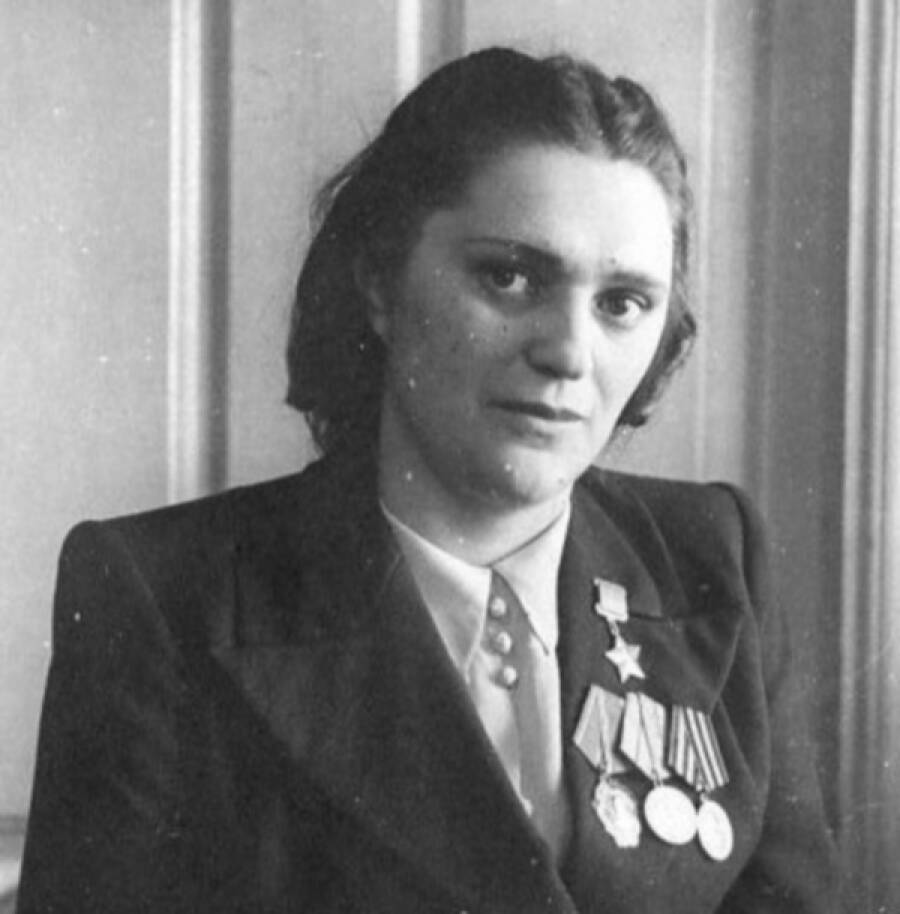 Герой Советского Союза Елена Мазаник, 1950-е годы