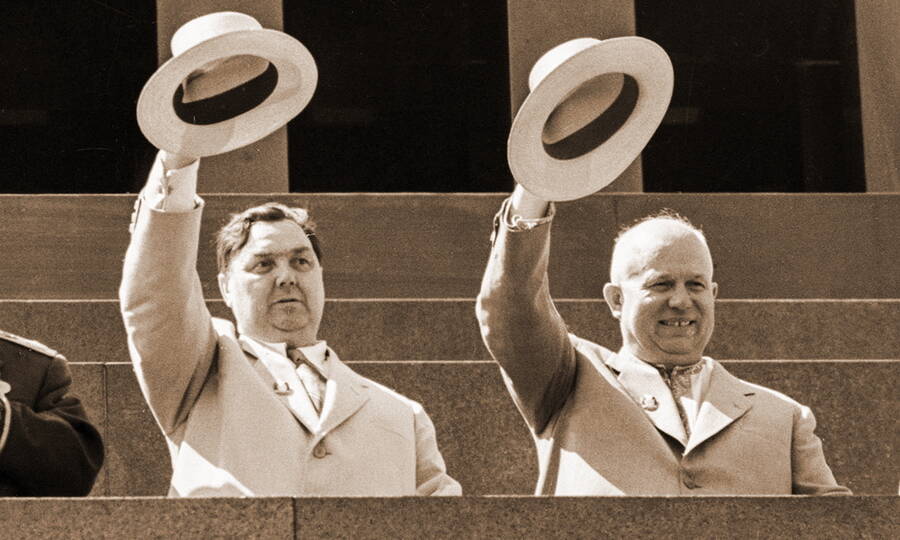 Соперники в борьбе за власть – Г.М. Маленков и Н.С. Хрущёв. 