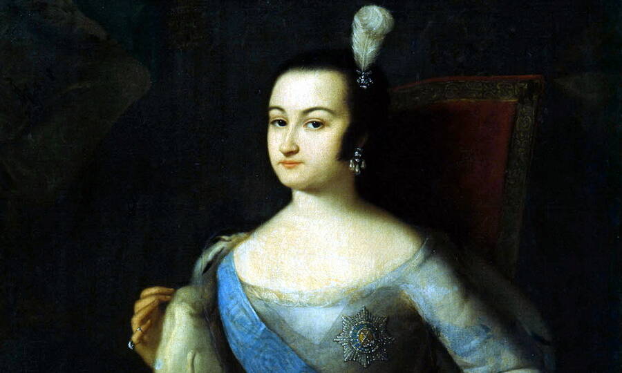 Анна Леопольдовна. Фрагмент портрета работы Луи Каравака. 1740 года. 