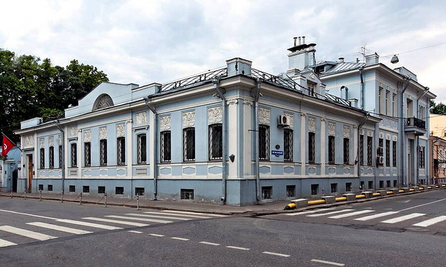 Московский особняк по адресу Малая Никитская улица, дом 28, в котором Л.П. Берия неизменно жил с 1938 по 1953 гг.
