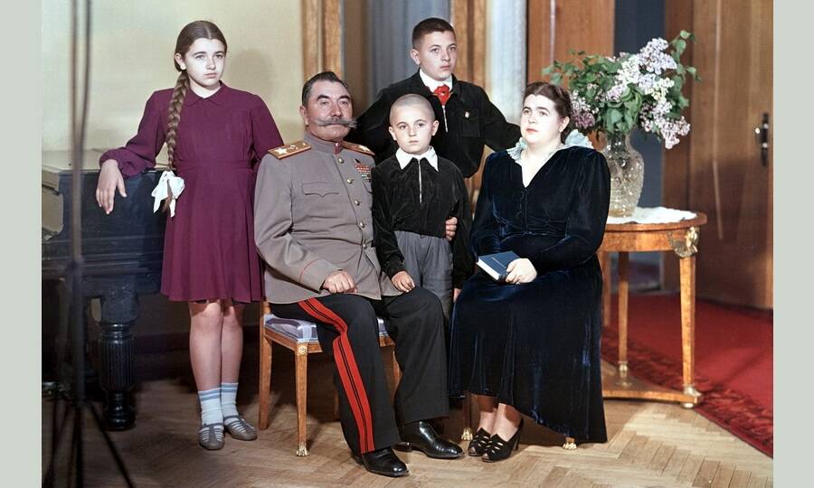 С.М. Будённый с семьёй, 1952–1953 гг.