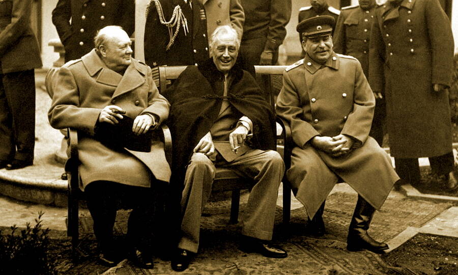 У. Черчилль, Ф.-Д. Рузвельт и И.В. Сталин на Ялтинской конференции, февраль 1945 года. 