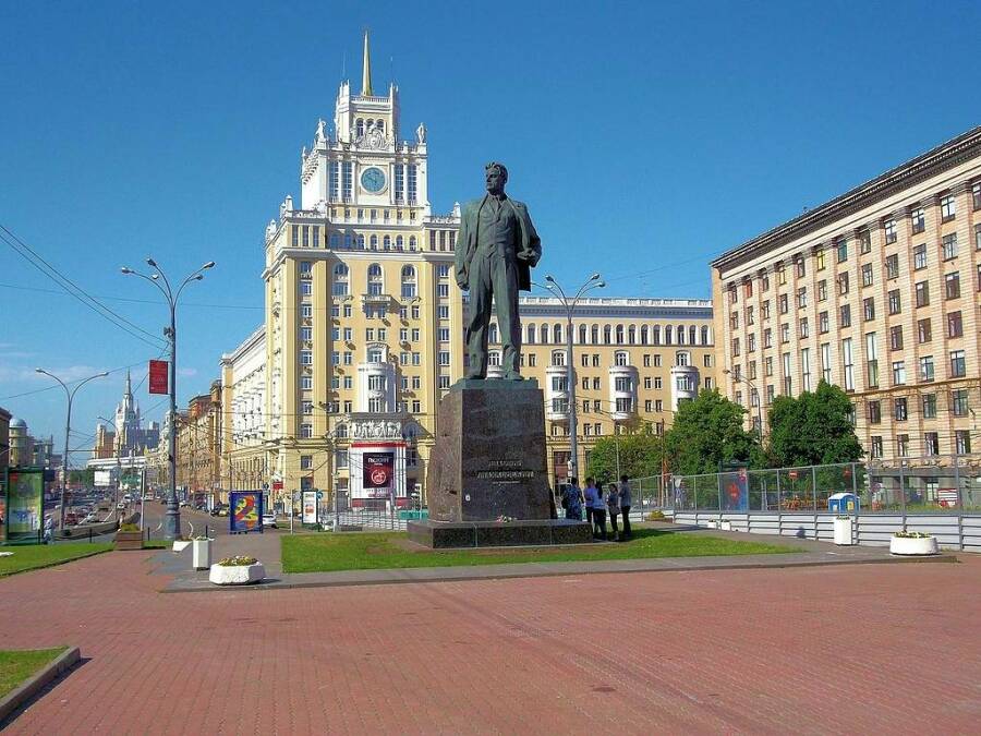 Памятник Владимиру Маяковскому в Москве. Александр Кибальников. 1958 год. 