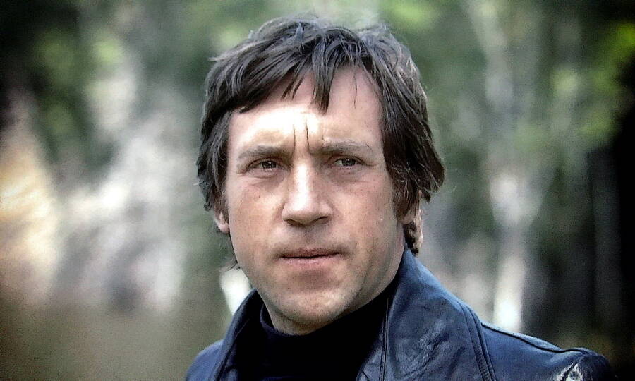 Поэт, певец, актёр театра и кино Владимир Высоцкий. 