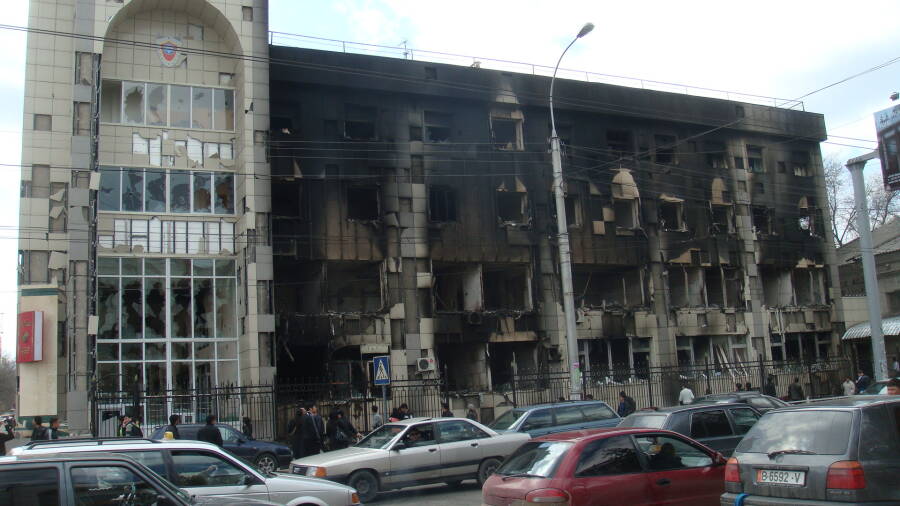  Сгоревшее здание генпрокуратуры. 