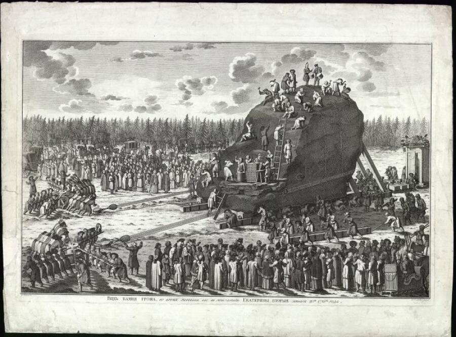 Вид камня Грома, во время перевоза его в присутствии Екатерины II 20 января 1770 года. Velten G., Schley T. V. 1770 г.