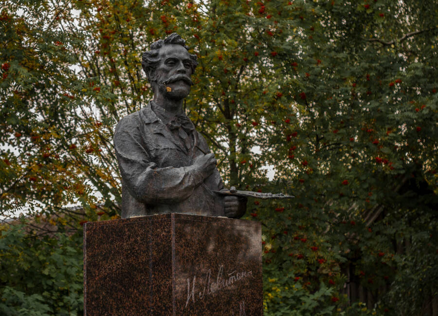 Памятник И.И. Левитану в Плёсе. Фото: Алексей Задонский CC BY-SA 4.0