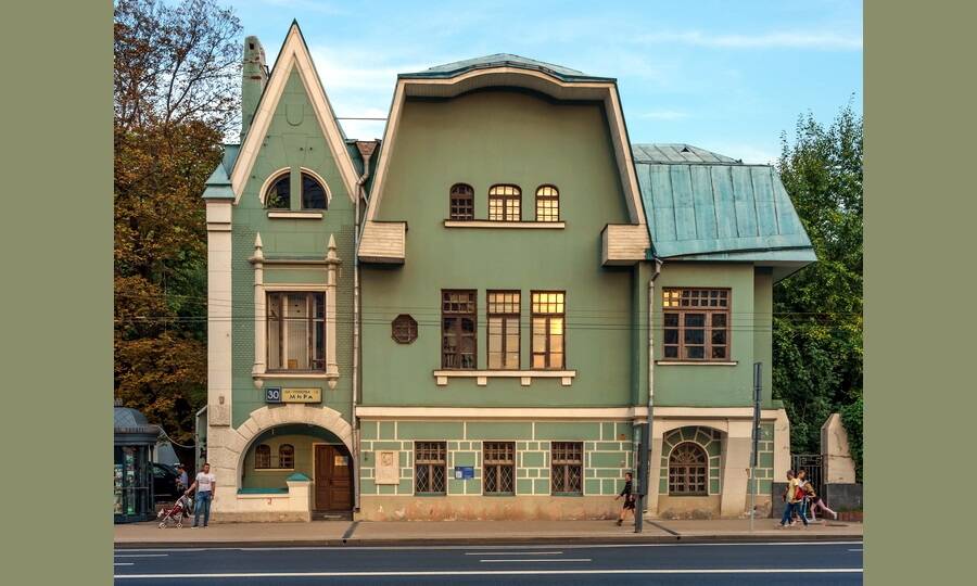 Дом на Первой Мещанской лице (ныне проспект Мира), в котором Валерий Брюсов жил с 1910 по 1924 гг. 
