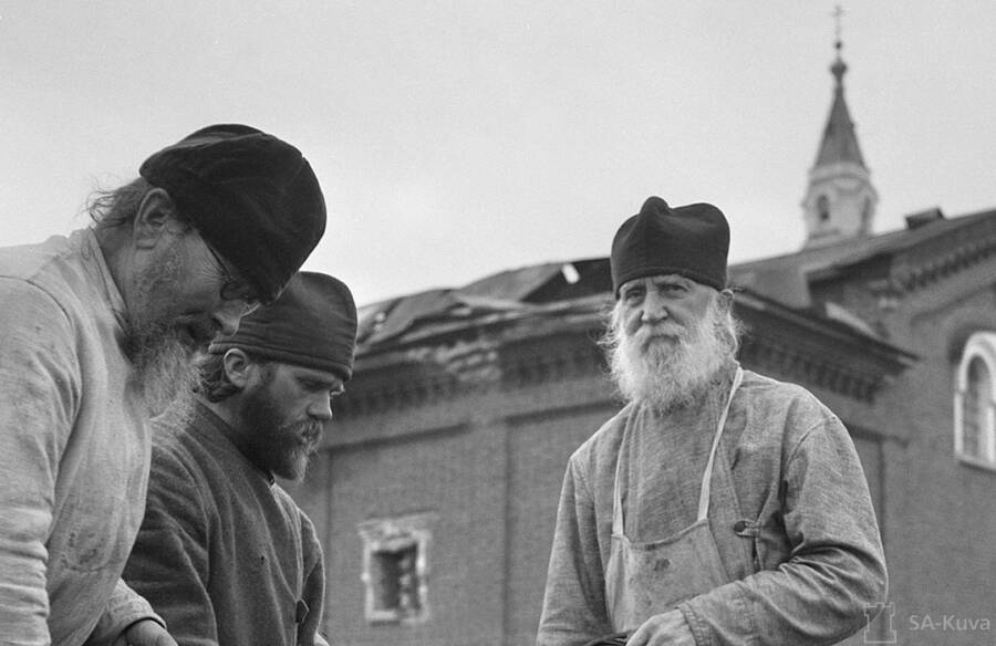 Монахи Валаамского монастыря в годы Второй Мировой войны.