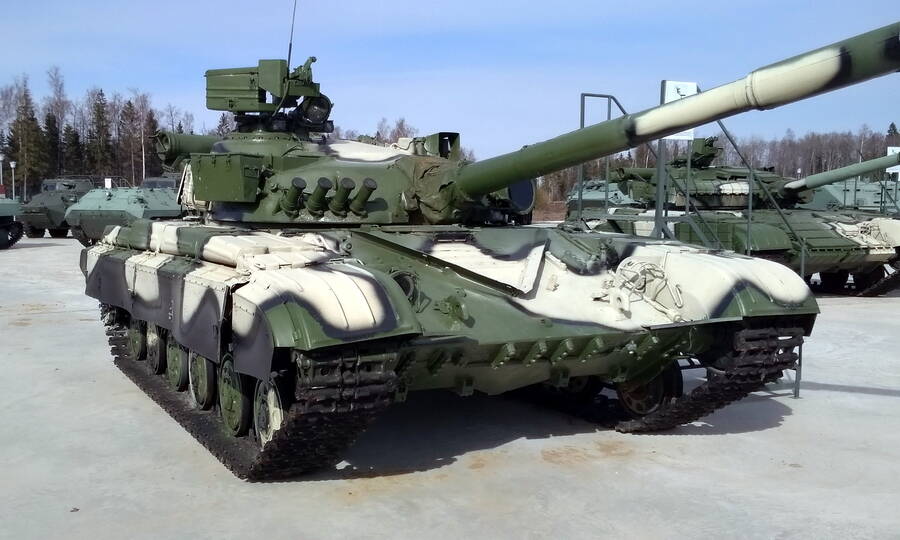 Первый в мире основной боевой танк, долгожитель Т-64.