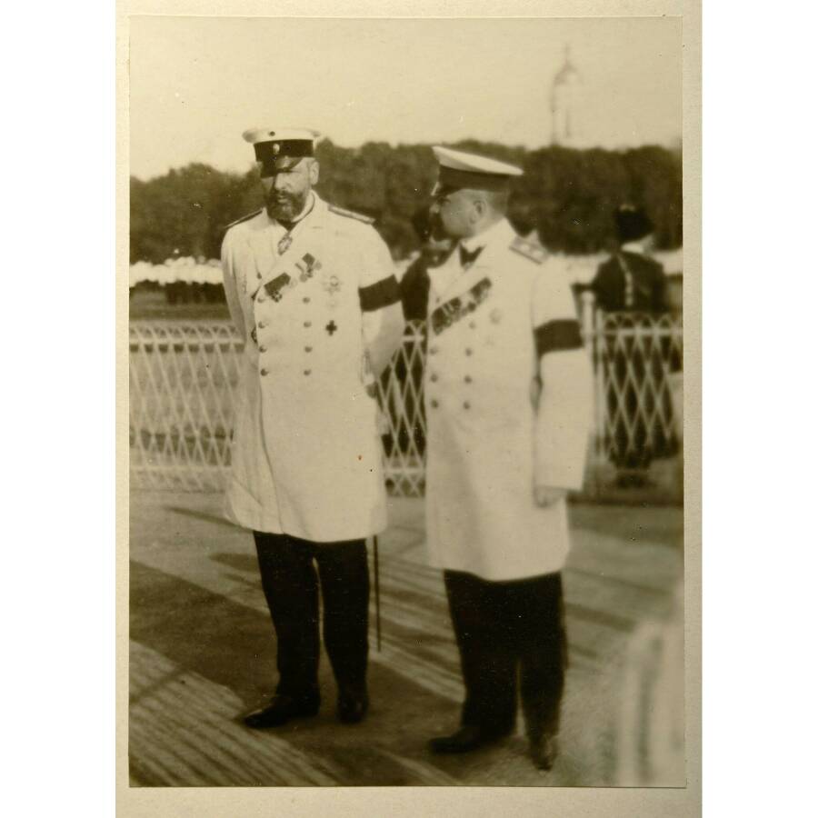 Киев. Российский министр Столыпин П.А.(слева) за несколько часов до смертельного покушения. 1(15) сентября 1911г.