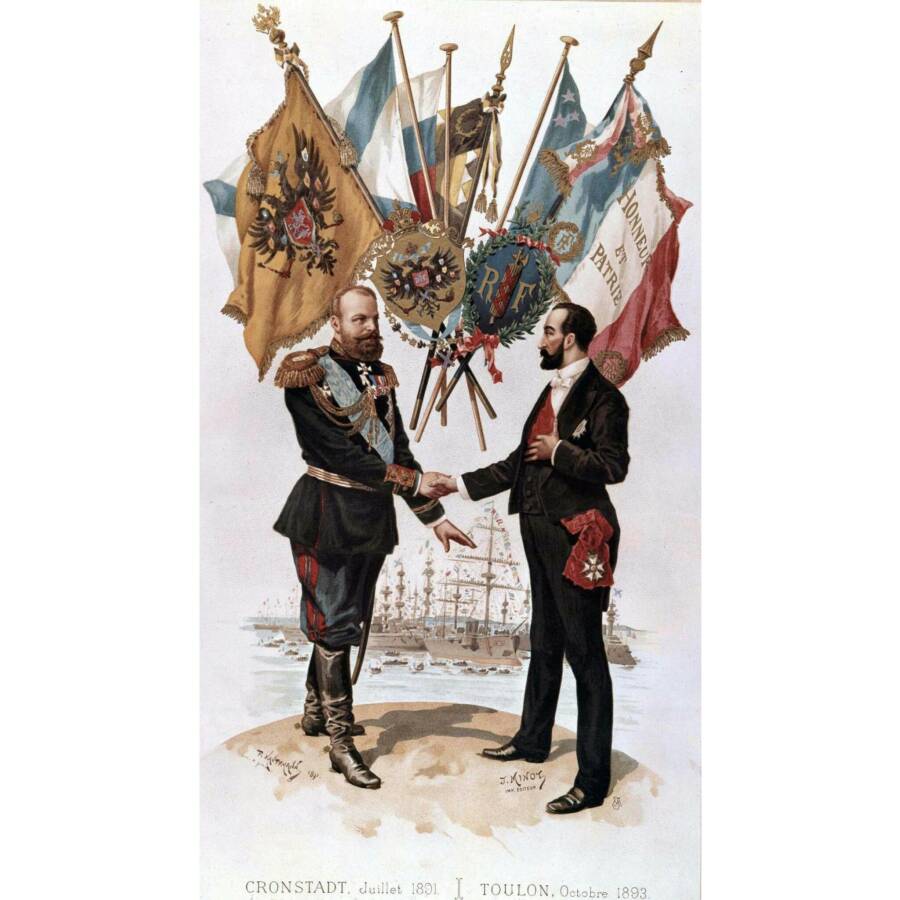 Император Александр III и президент Франции Мари Франсуа Сади Карно заключают союз, 1893 год.