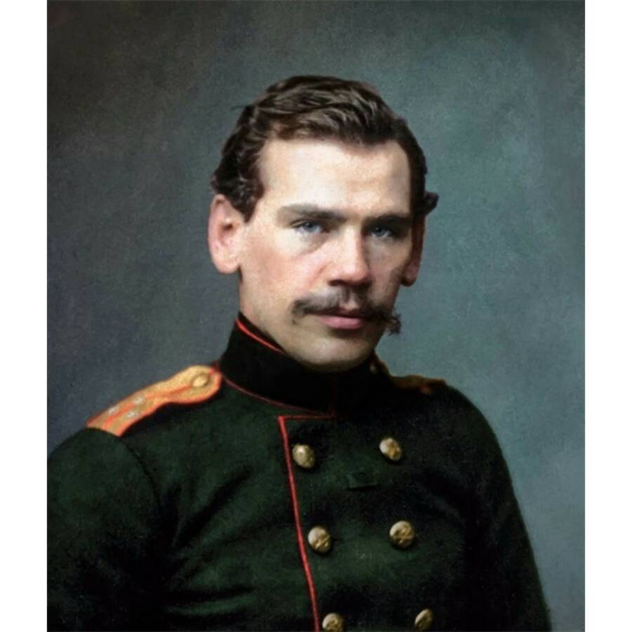 Писатель Толстой Лев Николаевич в военной форме, 1856 год.