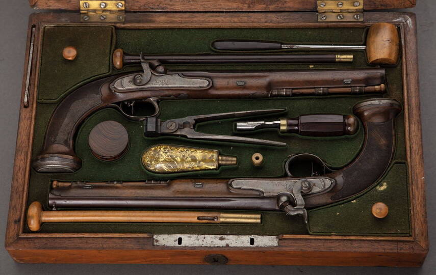  Комплект дуэльных пистолетов с капсюльными замками рубежа XVIII–XIX вв.