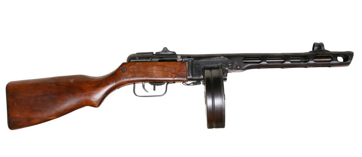 Советский пистолет-пулемёт ППШ 41 (фото: Lposka CC BY-SA 3.0)