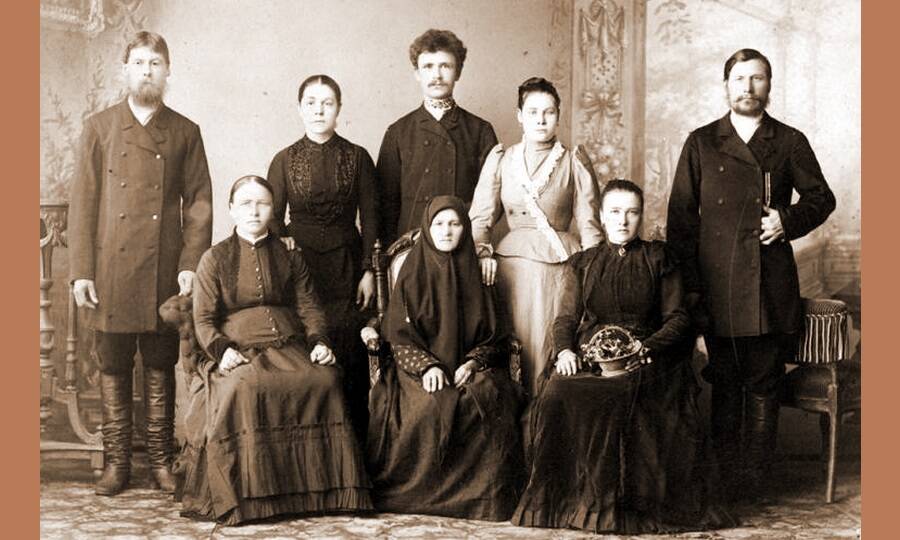 Русская мещанская семья, 1880-е гг.
