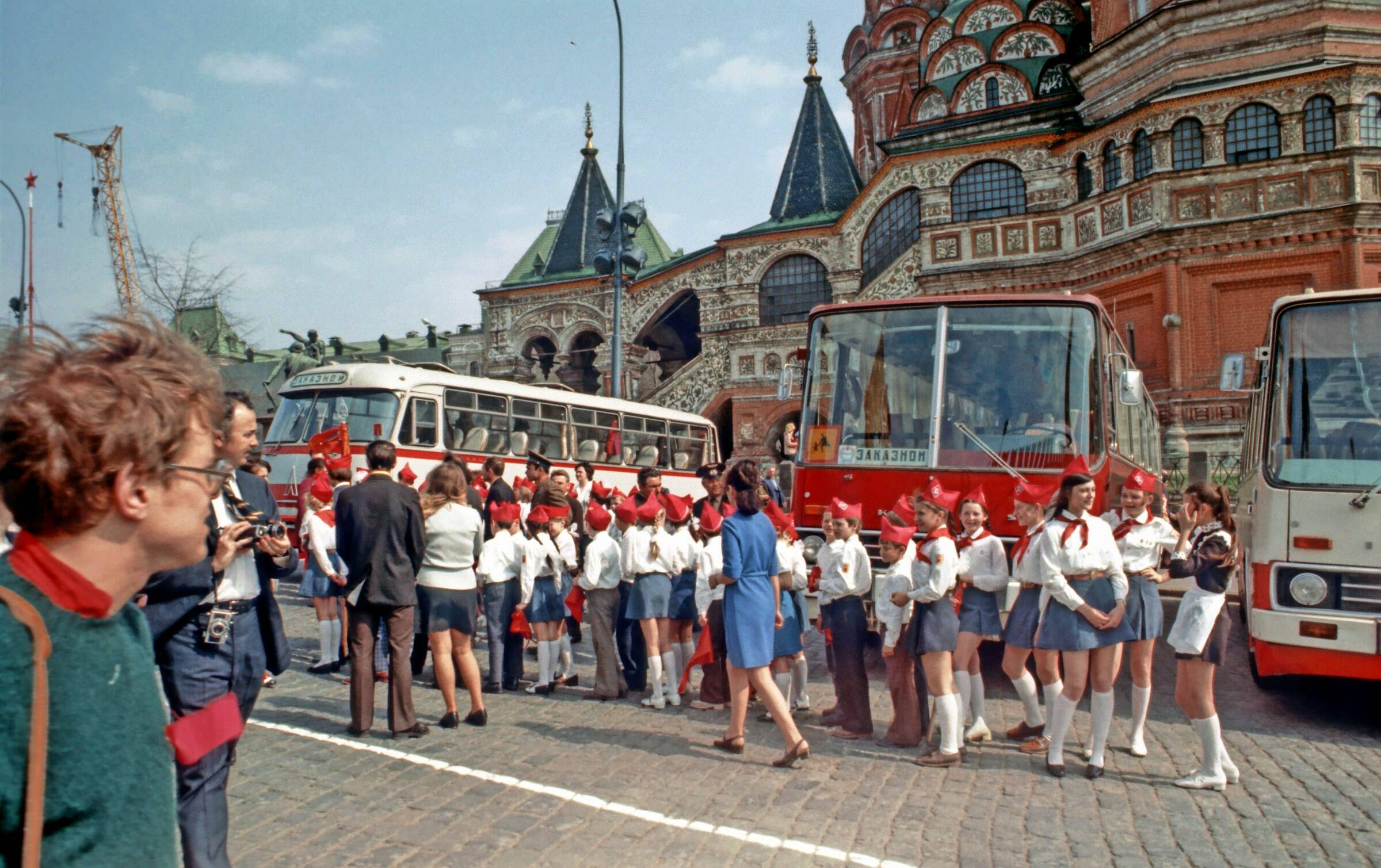 Пионеров привезли на Красную площадь 1980-е