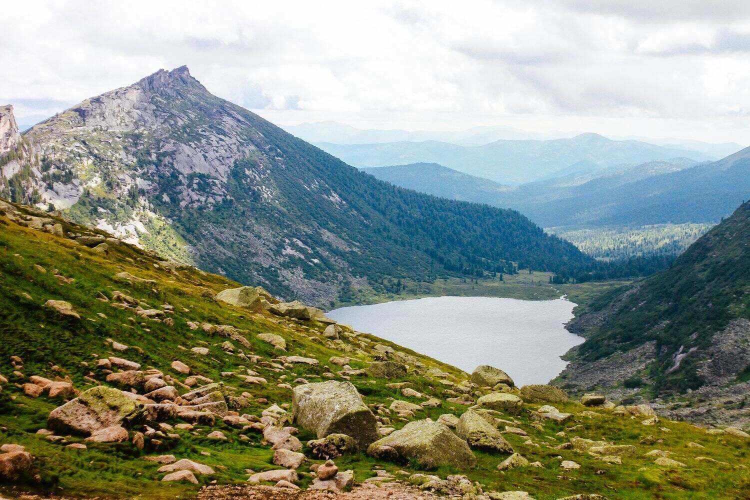 Панорама Саян в Хакасии