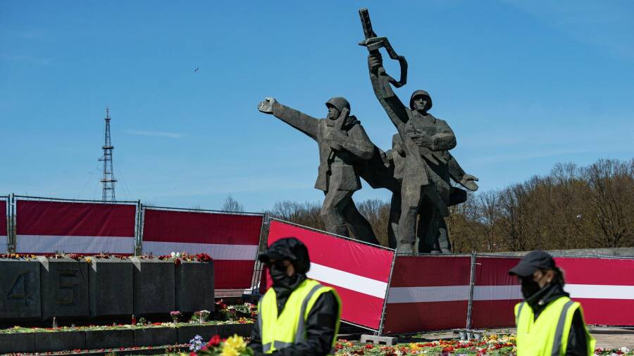 В Совфеде заявили, что Латвия утратило чувство стыда, сделав вопрос демонтажа памятника советским воинам главным приоритетом
