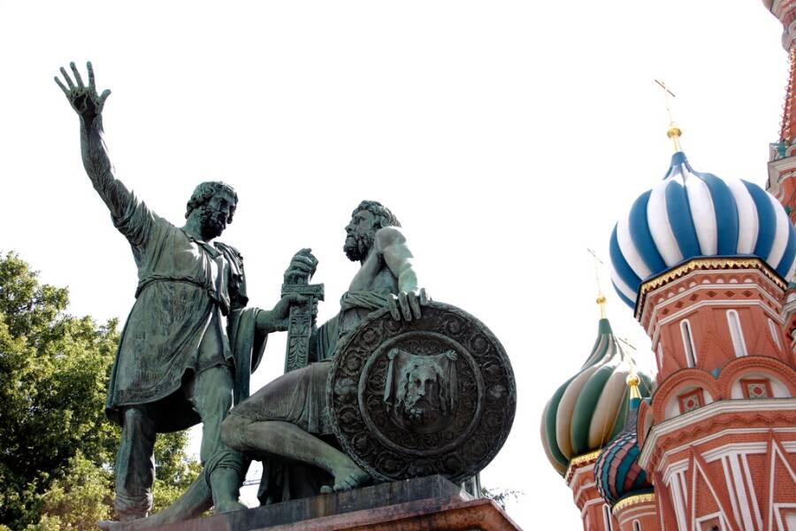 В Москве завершили основной этап реставрации памятника Минину и Пожарскому