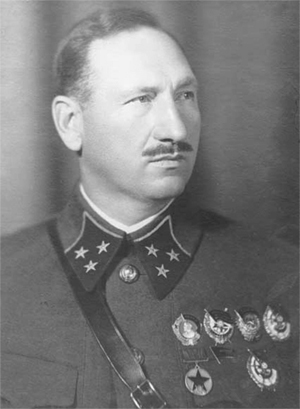 Командарм-33 генерал М.Г. Ефремов перед рейдом в тыл противника